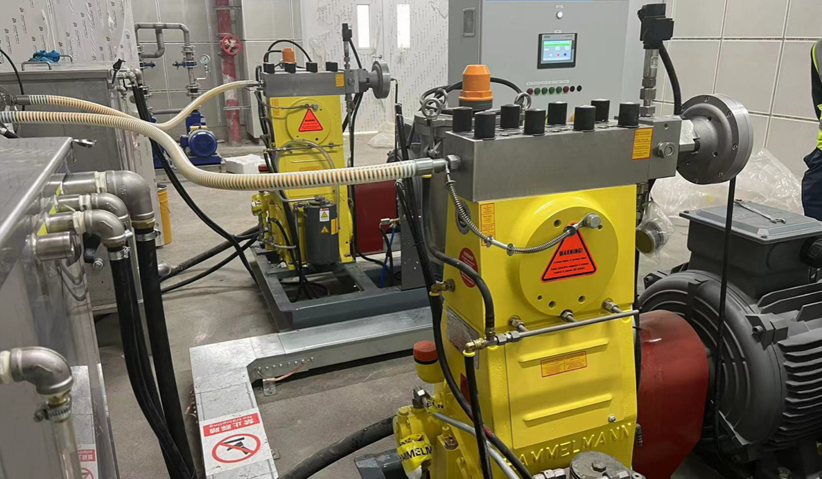 双机器人+双高压泵的配置