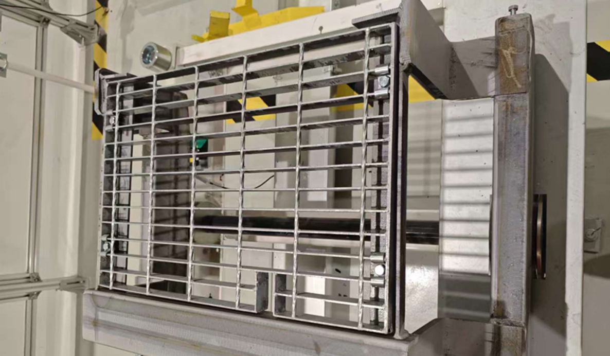 面漆滑橇清洗后